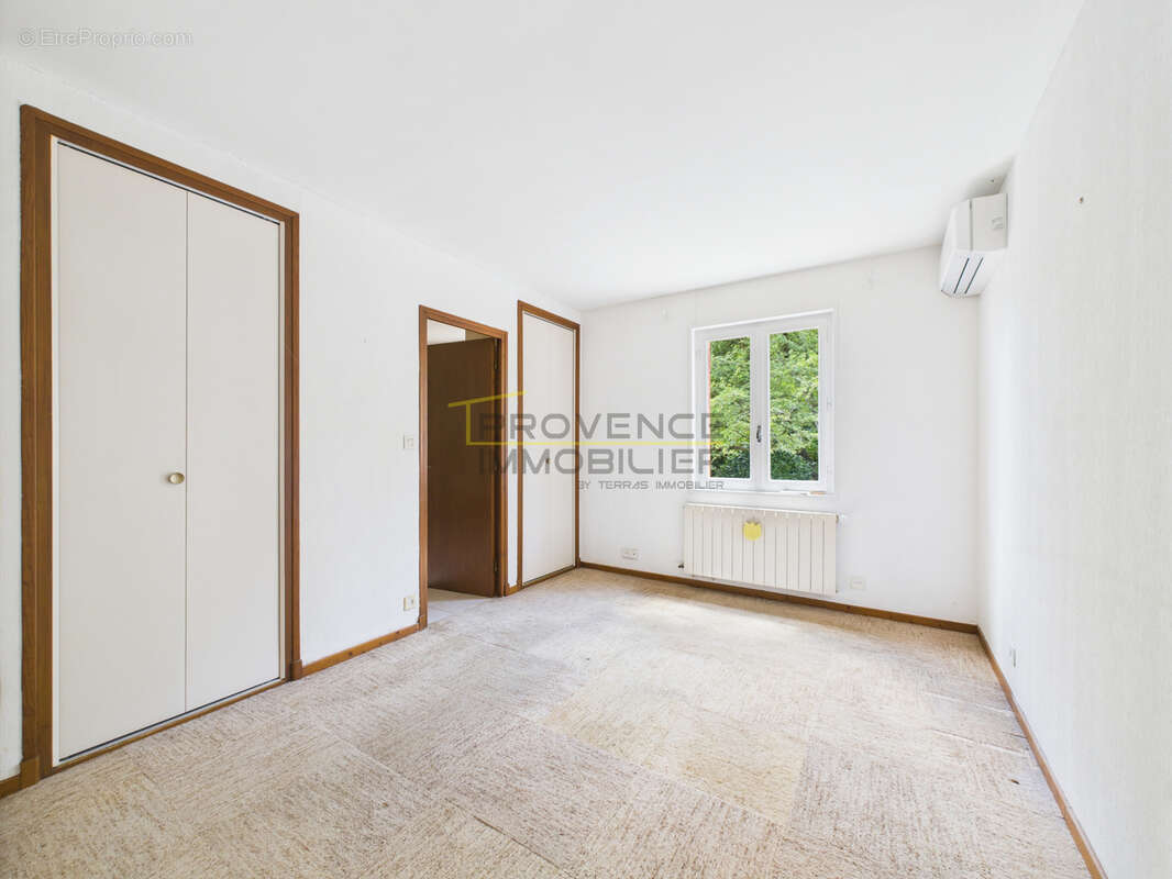 Maison à LA COUCOURDE