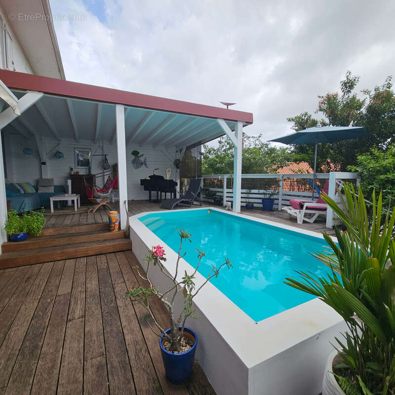 Maison à RIVIERE-SALEE