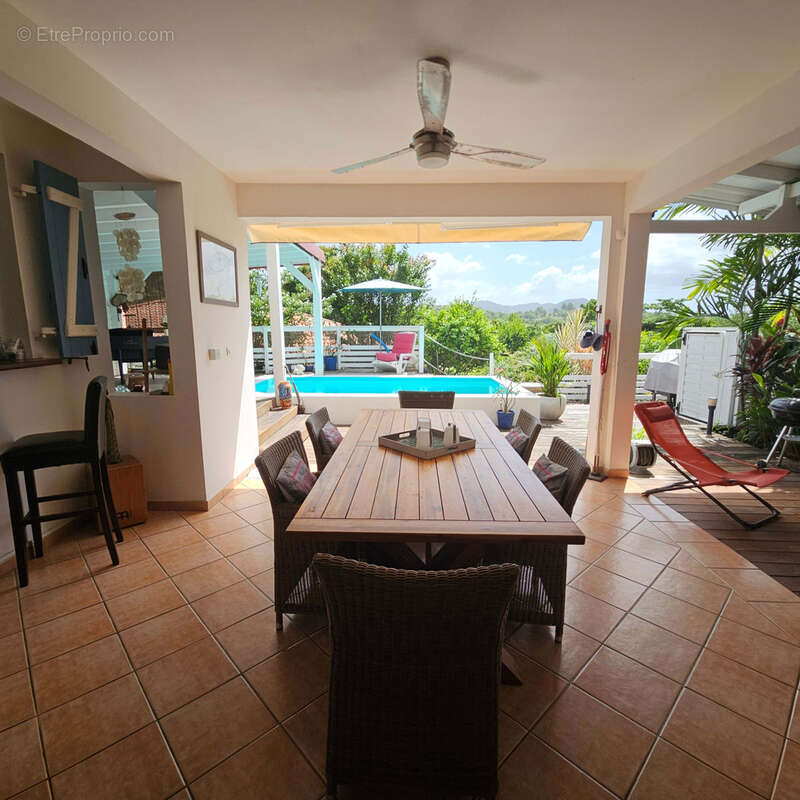 Maison à RIVIERE-SALEE