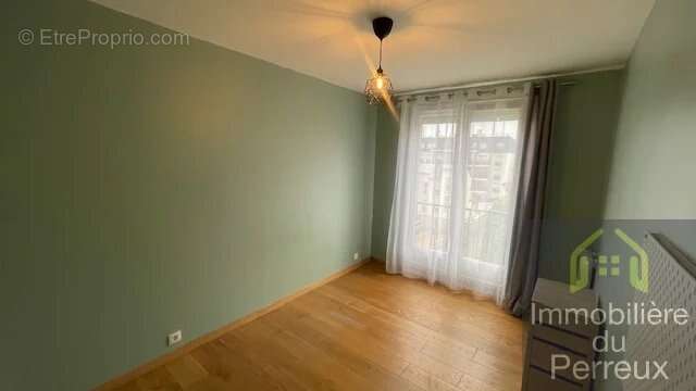 Appartement à LE PERREUX-SUR-MARNE