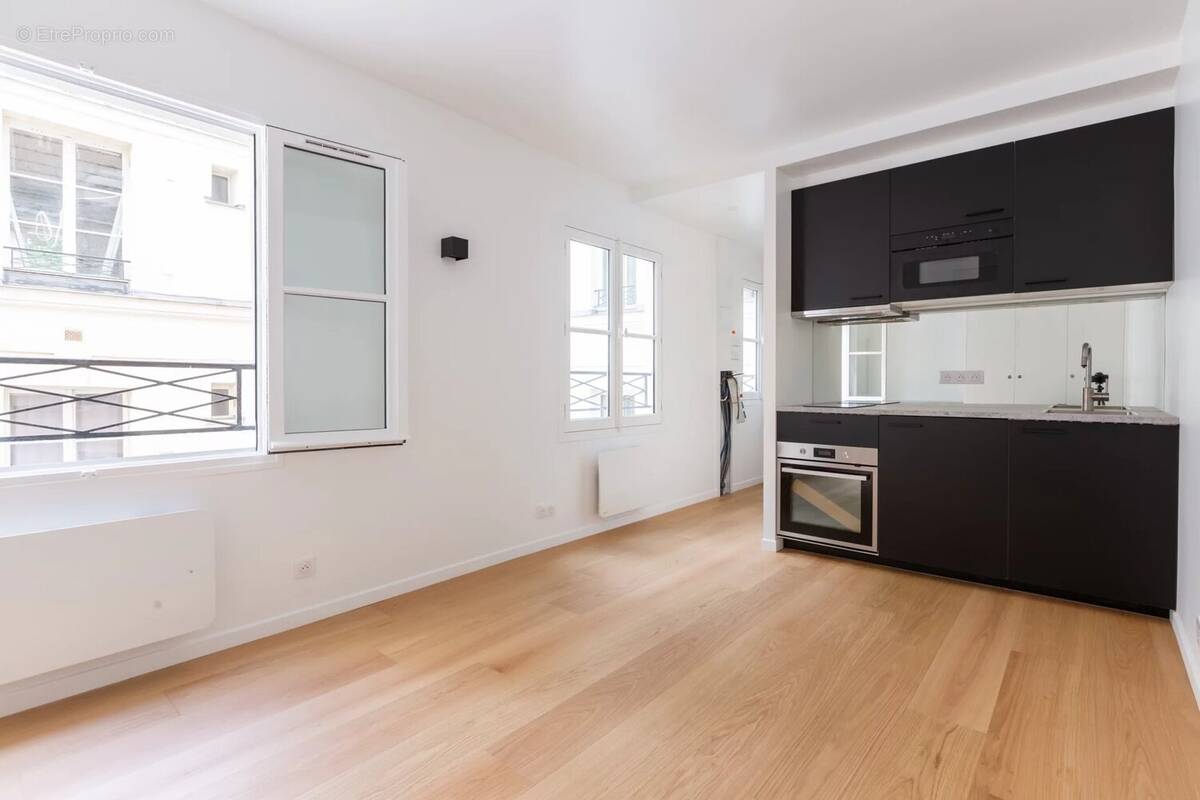 Appartement à PARIS-4E