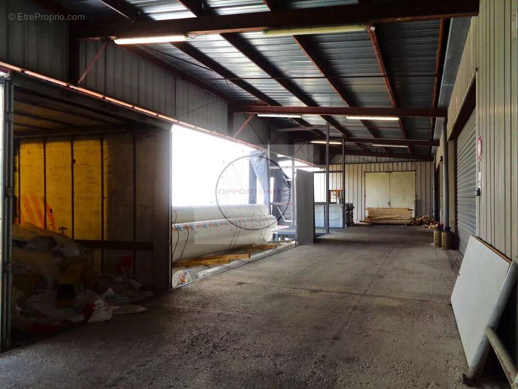 Commerce à LA FERTE-GAUCHER