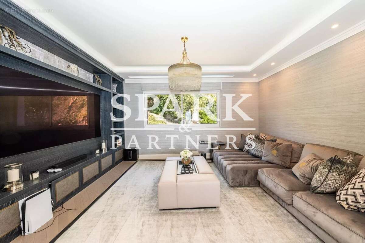 Maison à ROQUEBRUNE-CAP-MARTIN