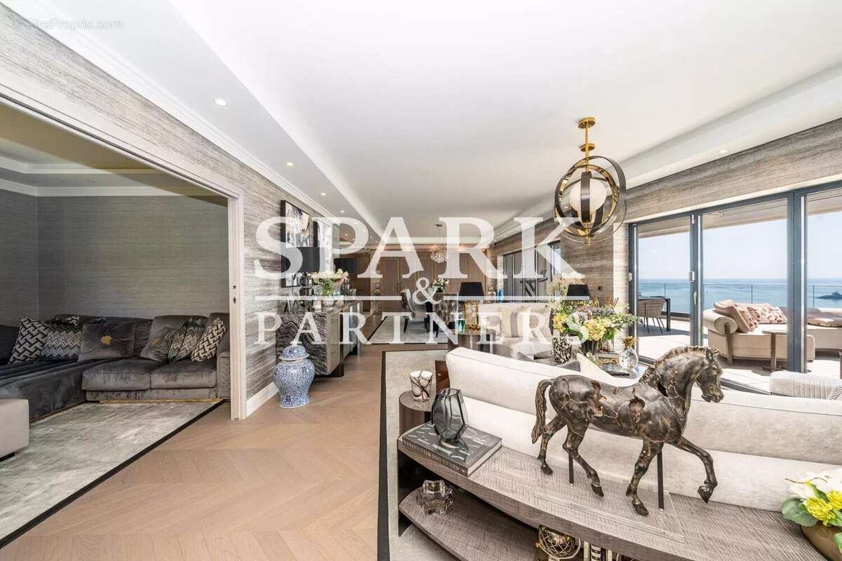 Maison à ROQUEBRUNE-CAP-MARTIN