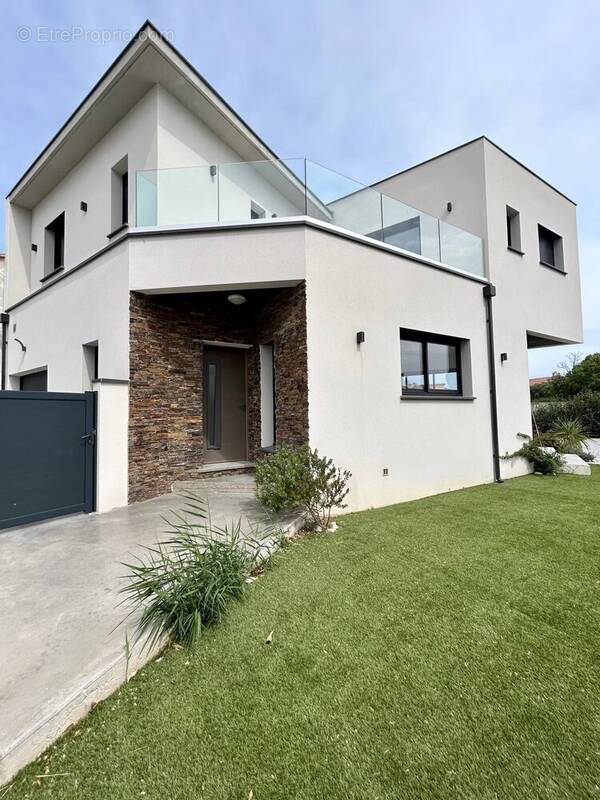 Maison à SAINT-CYPRIEN