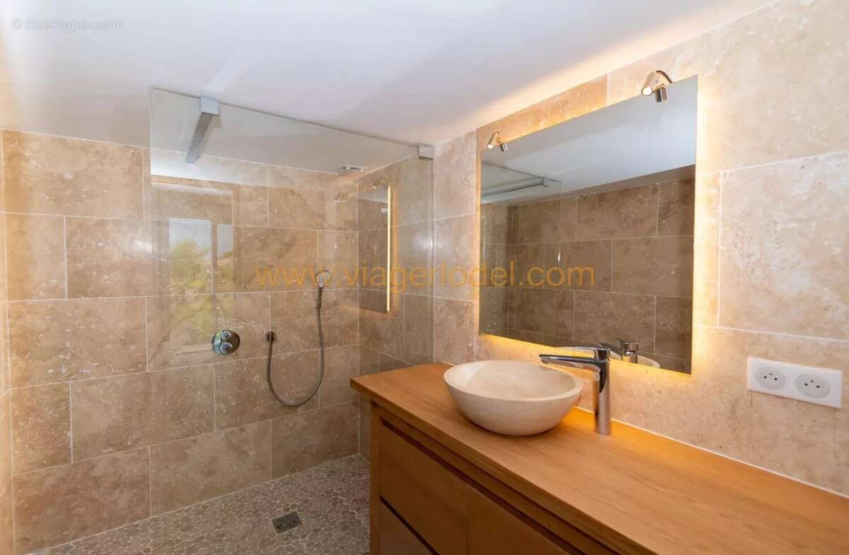 Maison à PLAN-DE-LA-TOUR