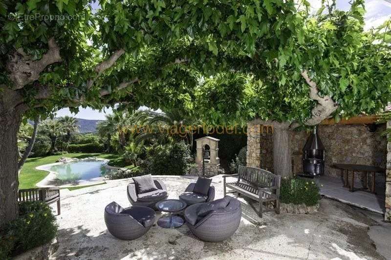 Maison à PLAN-DE-LA-TOUR