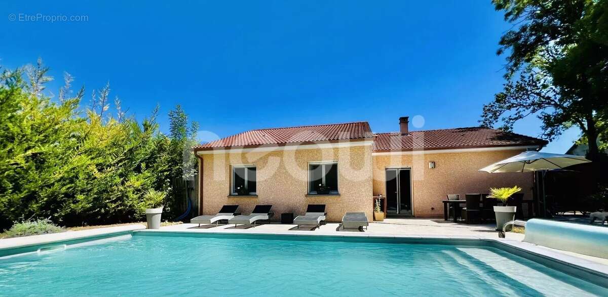 Maison à BUSSIERES-ET-PRUNS