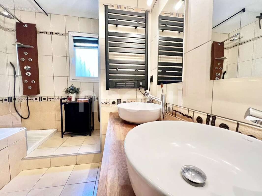 Maison à BUSSIERES-ET-PRUNS