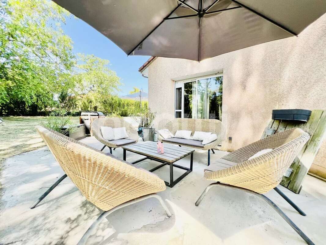 Maison à BUSSIERES-ET-PRUNS