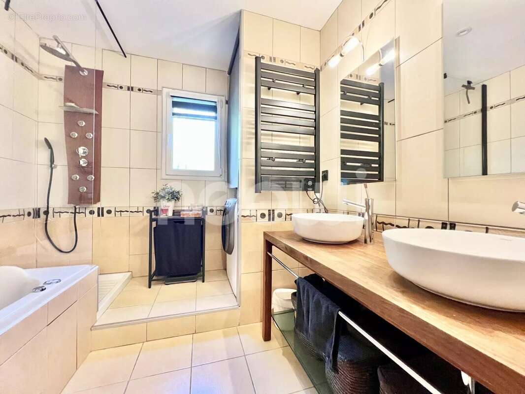 Maison à BUSSIERES-ET-PRUNS