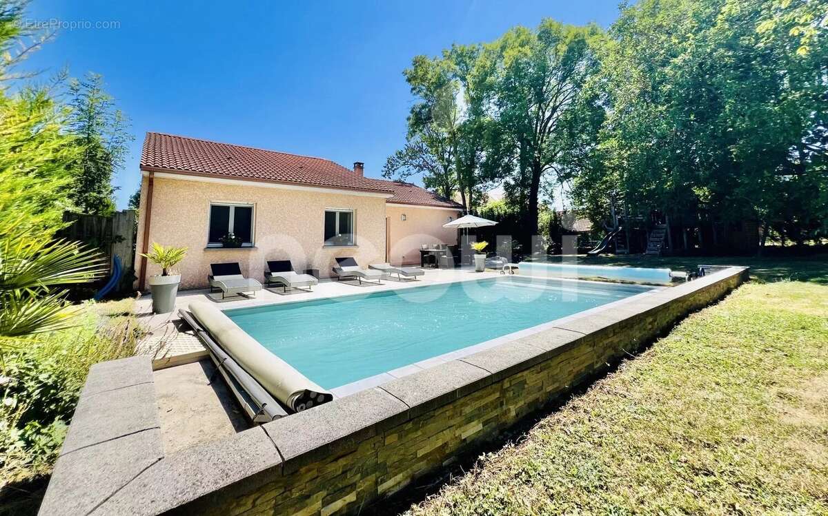 Maison à BUSSIERES-ET-PRUNS