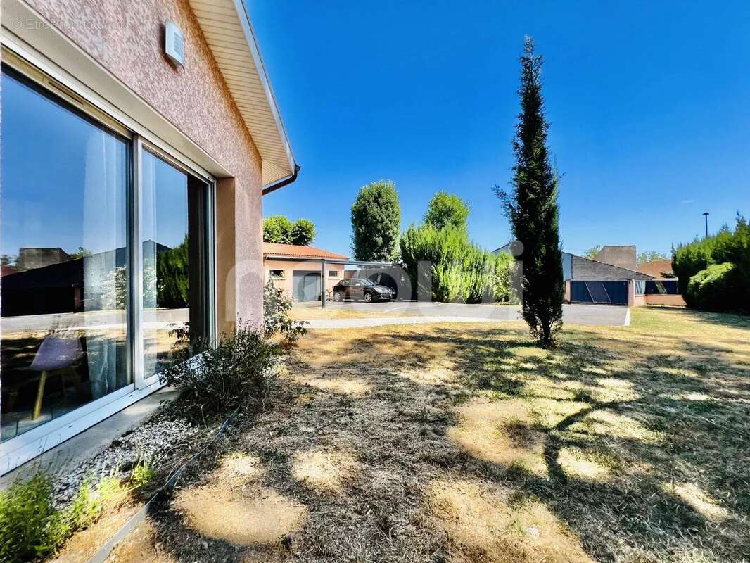 Maison à BUSSIERES-ET-PRUNS