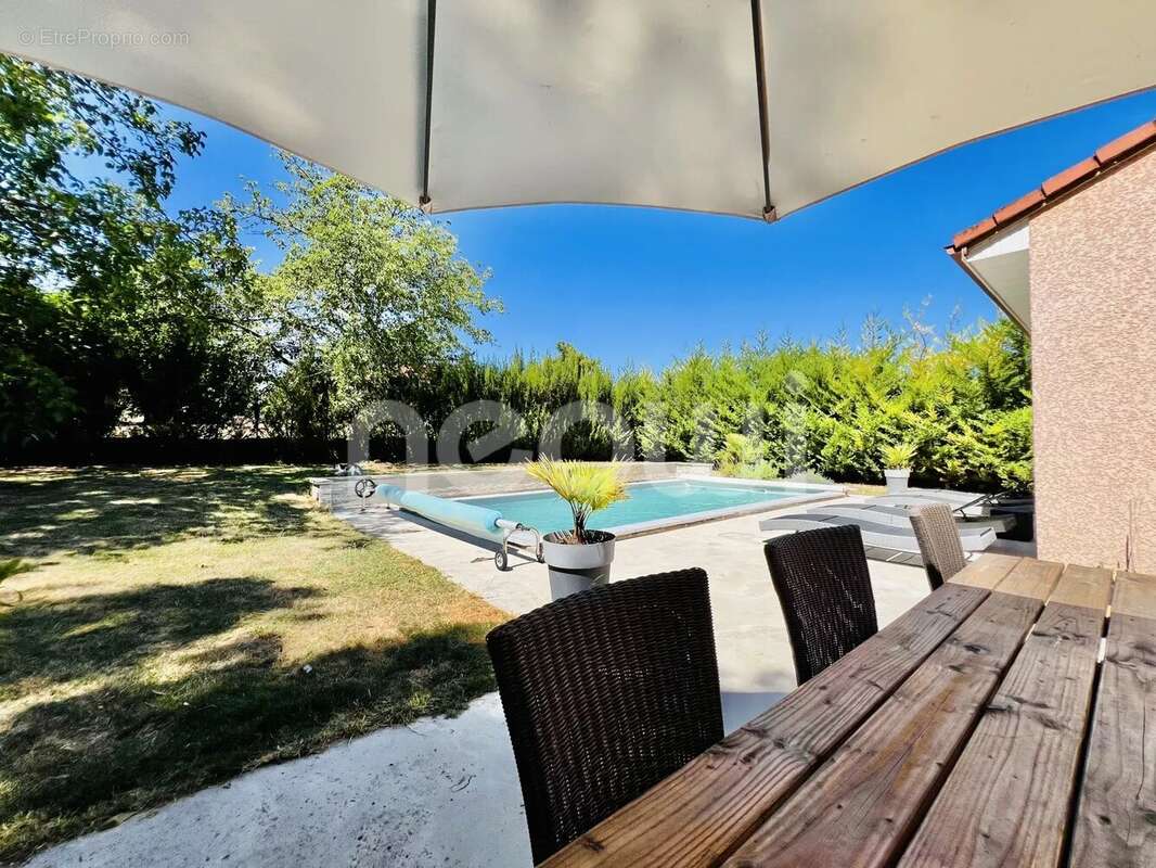 Maison à BUSSIERES-ET-PRUNS