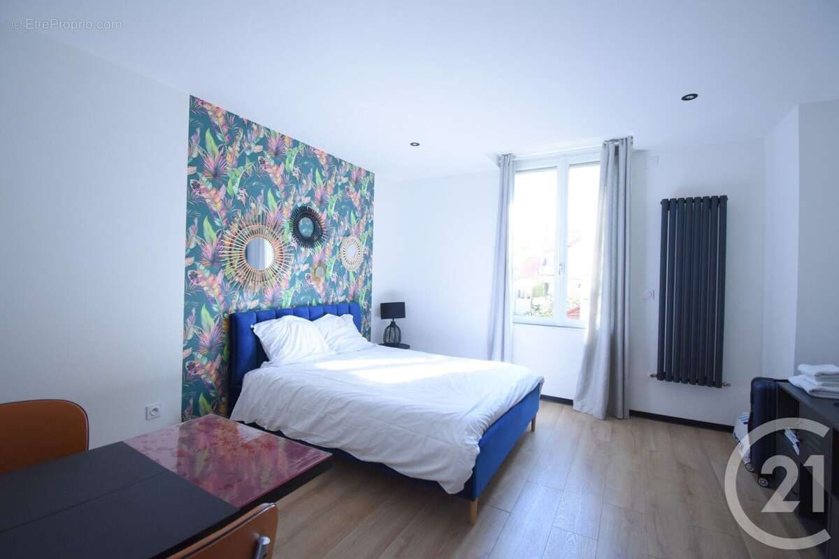 Autre à VICHY