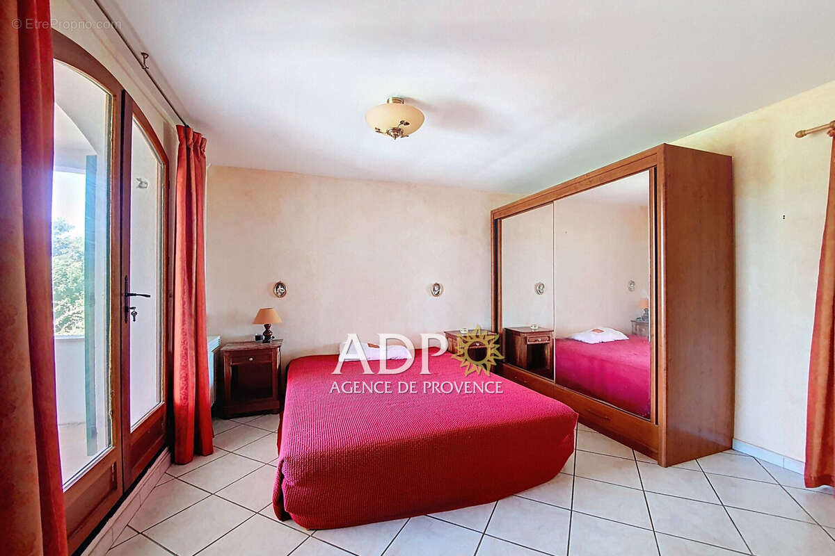 Maison à MONTAUROUX