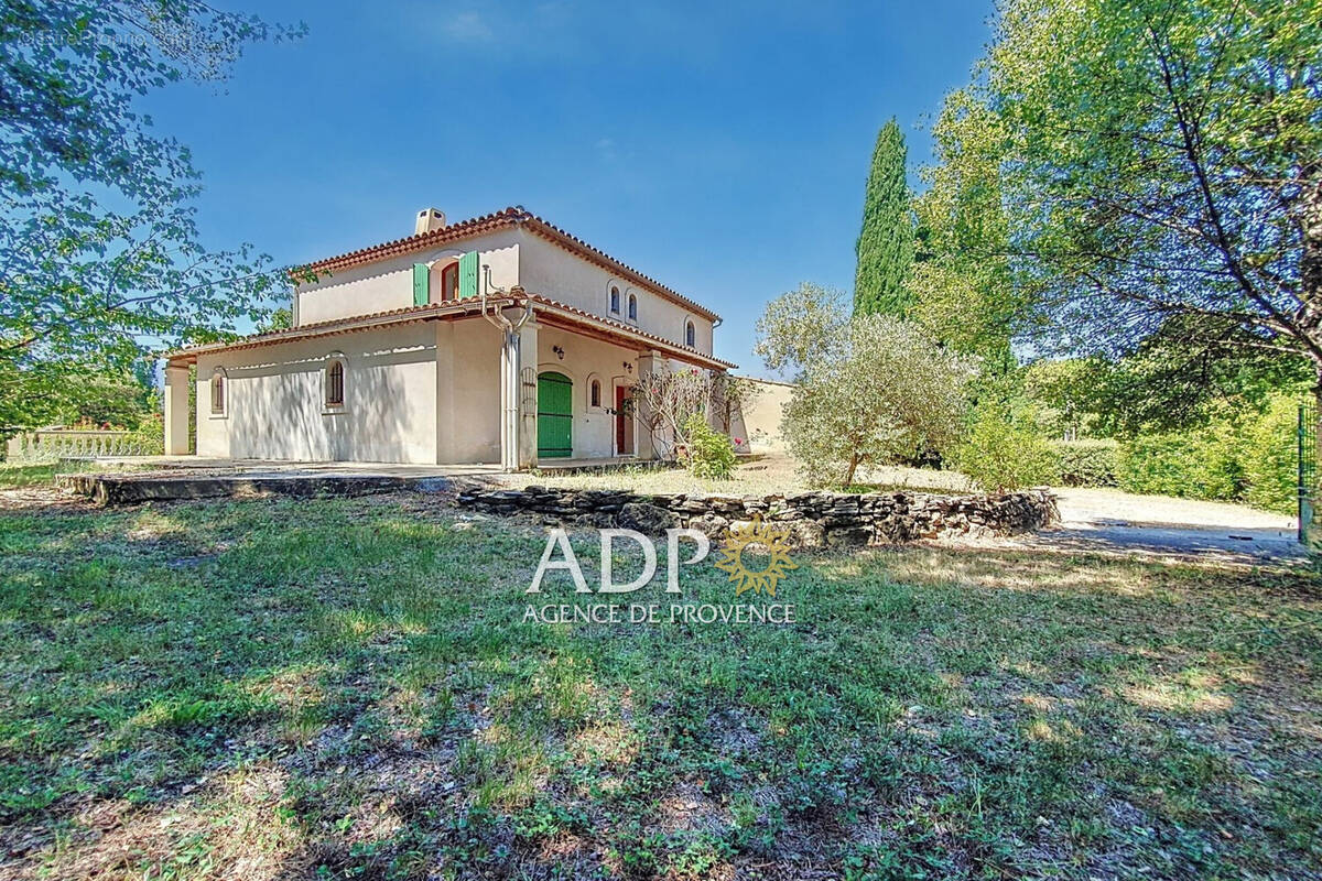 Maison à MONTAUROUX