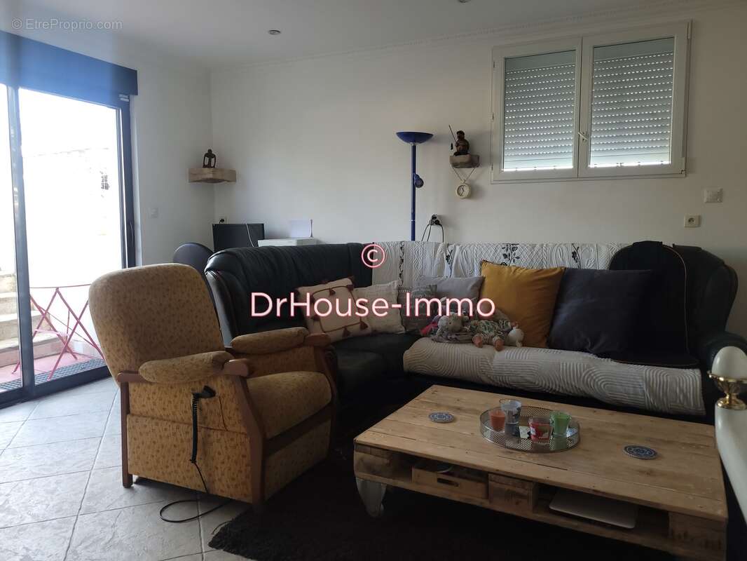 Maison à CRECHES-SUR-SAONE