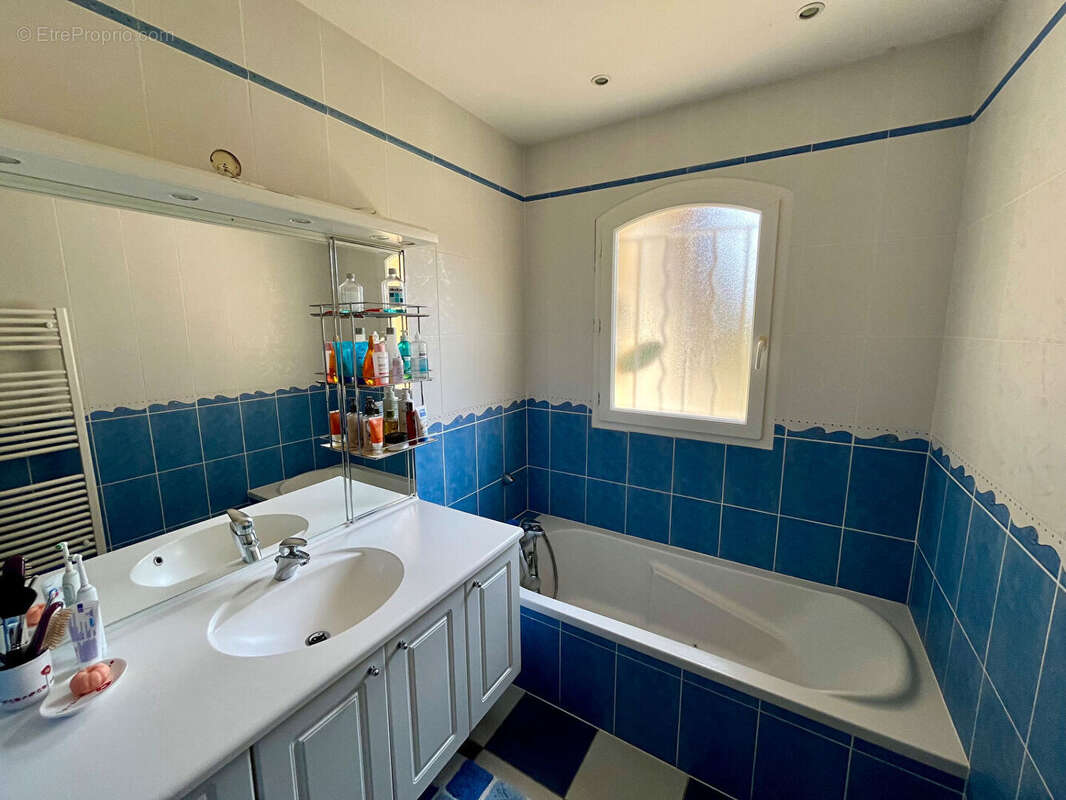 Maison à VILLENEUVE-DE-MARSAN