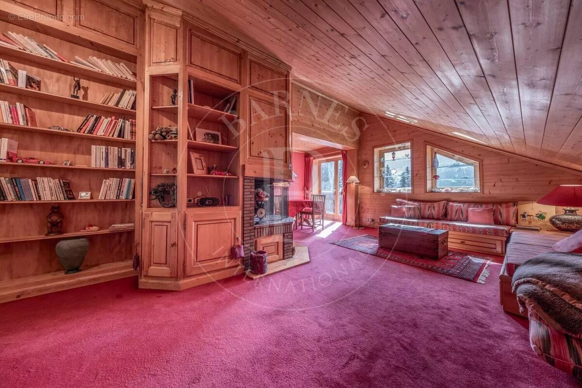 Appartement à LES ALLUES