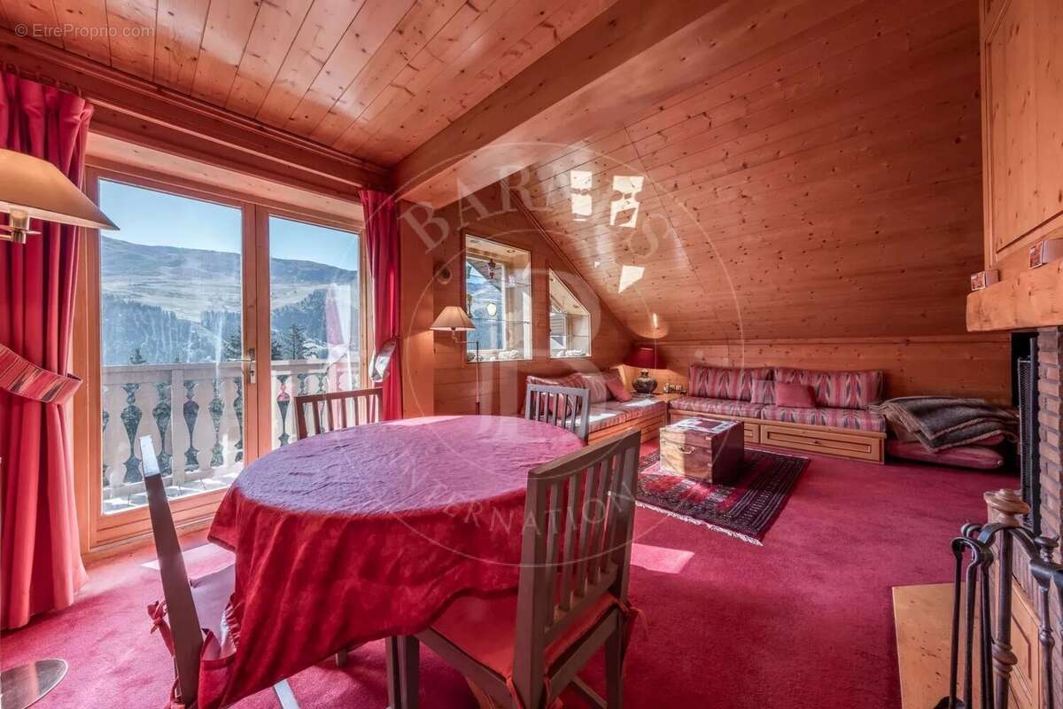 Appartement à LES ALLUES