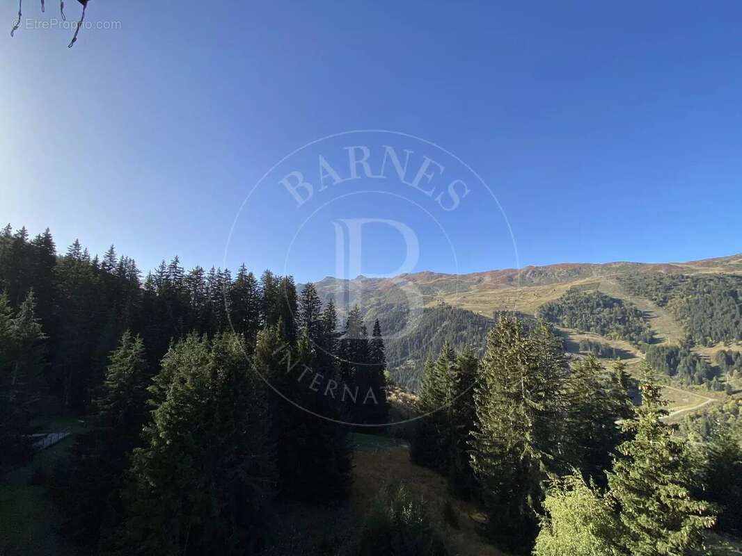 Appartement à LES ALLUES