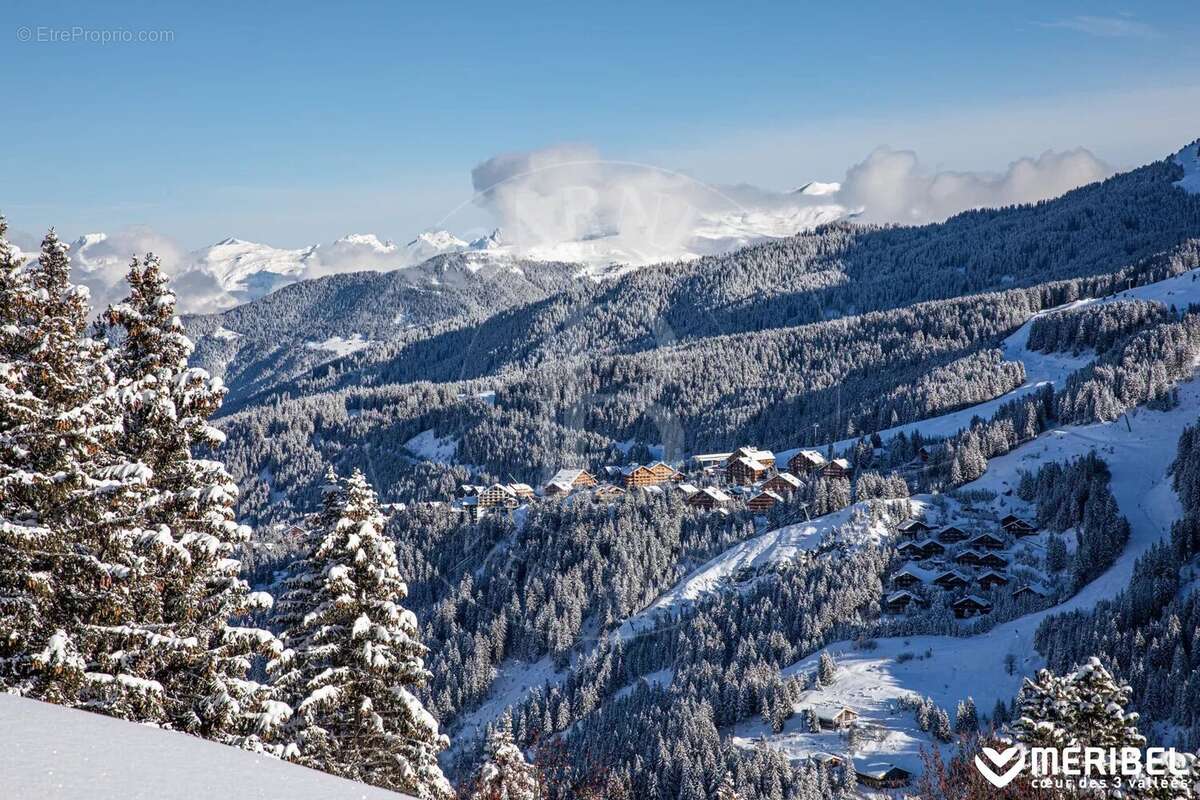 Appartement à LES ALLUES