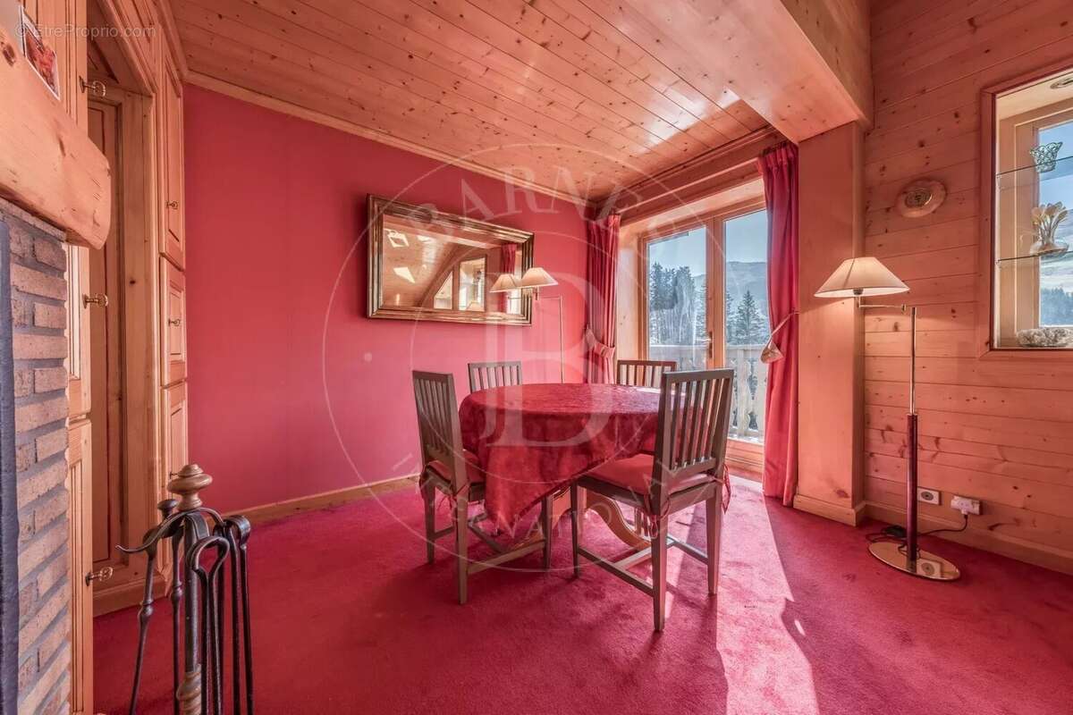 Appartement à LES ALLUES