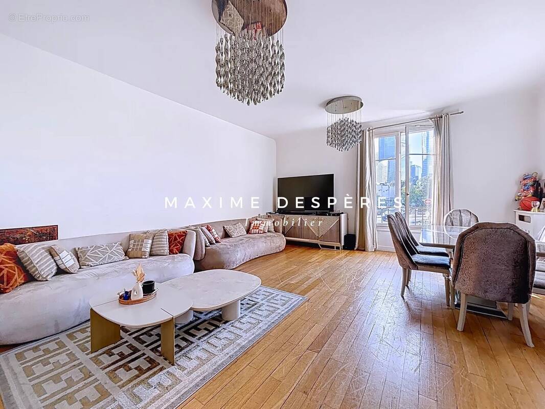 Appartement à NEUILLY-SUR-SEINE