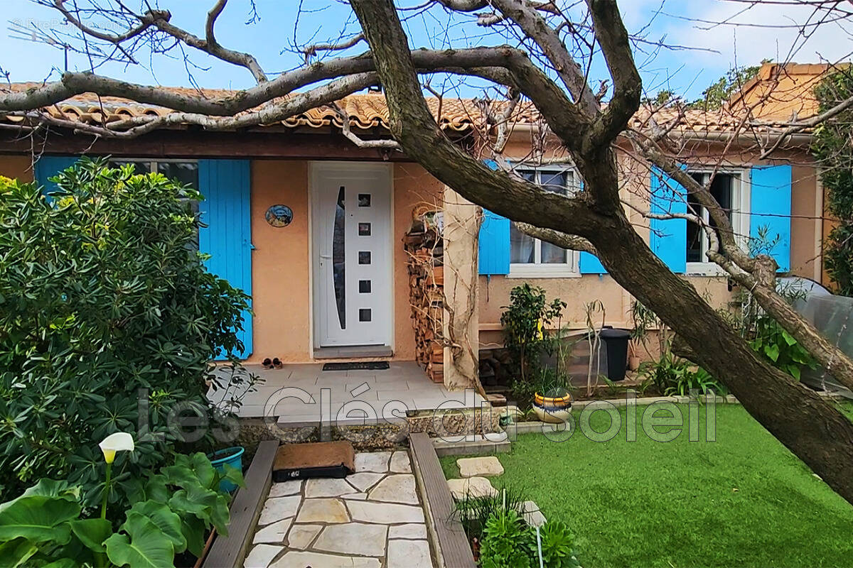 Maison à LA LONDE-LES-MAURES