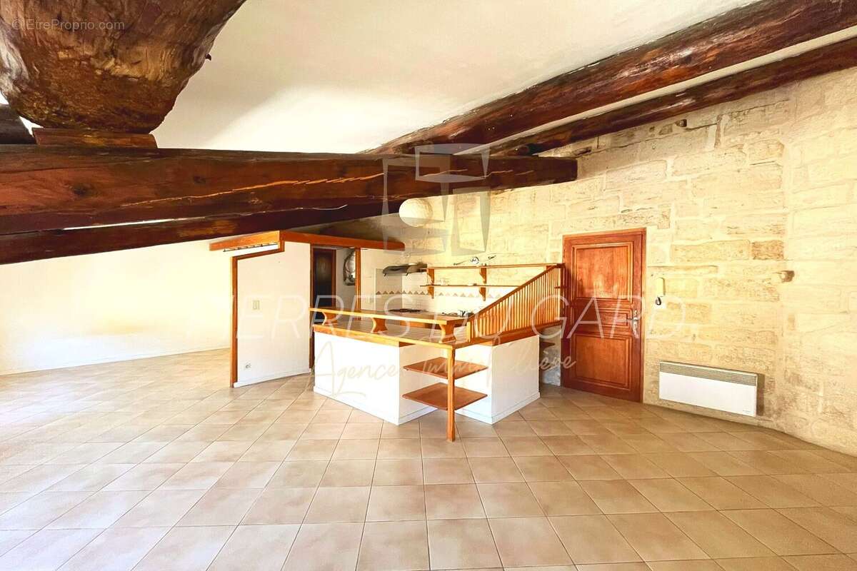 Appartement à UZES