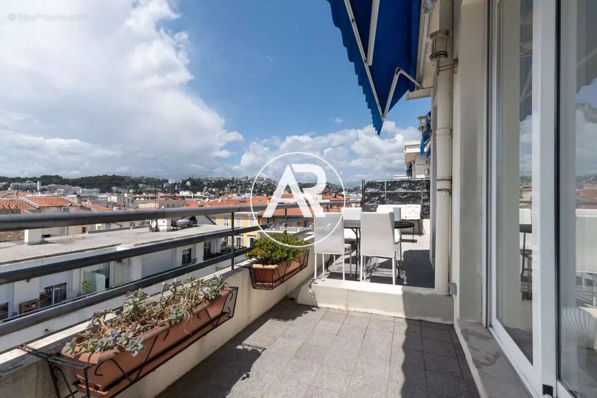 Appartement à NICE