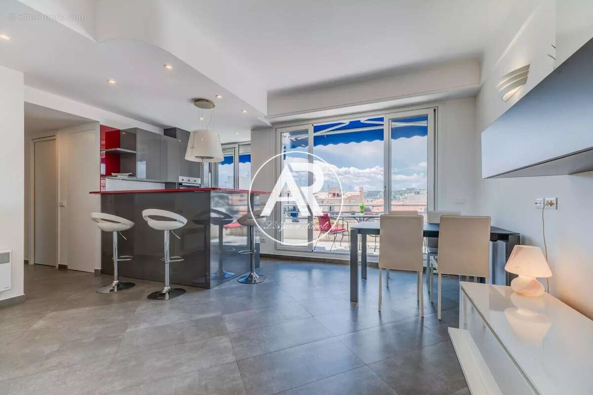 Appartement à NICE