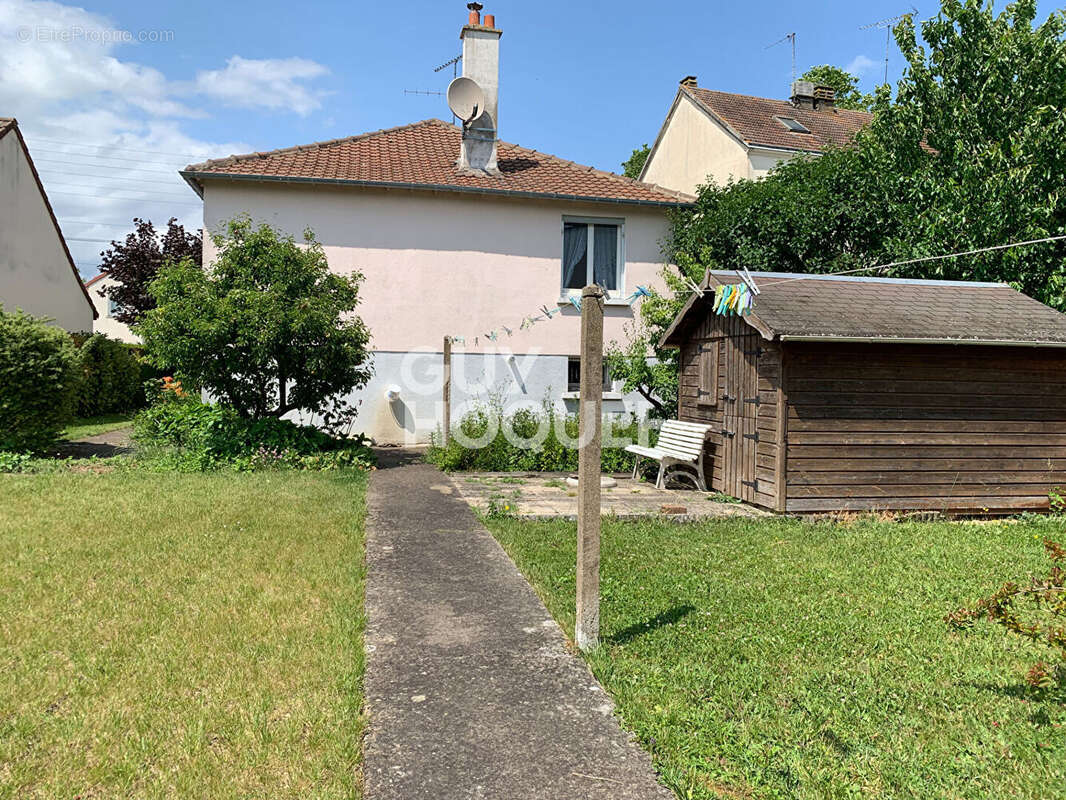 Maison à CHATEAUDUN
