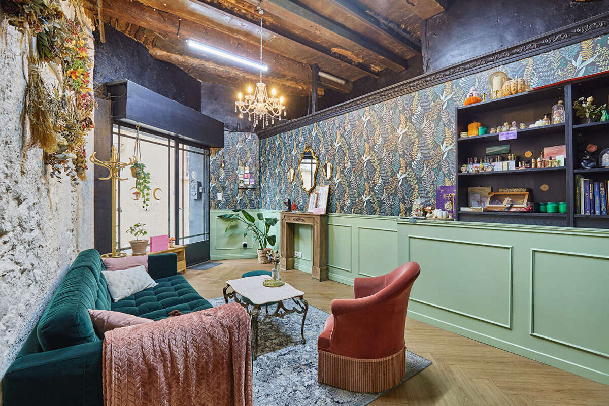 Autre à AIX-EN-PROVENCE