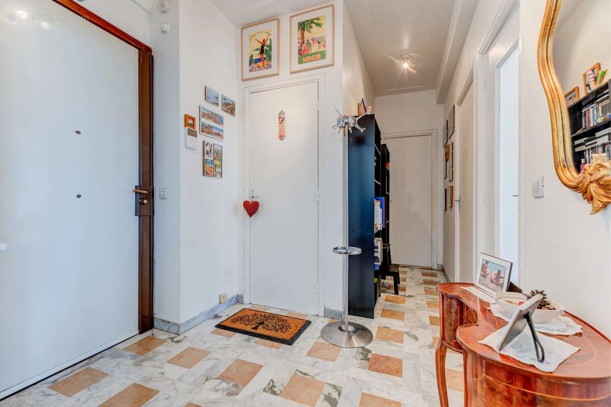 Appartement à NICE