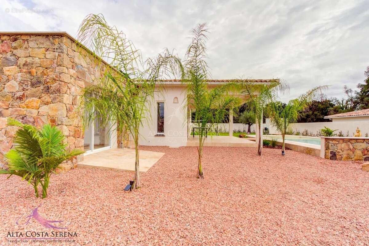 Maison à PRUNELLI-DI-FIUMORBO