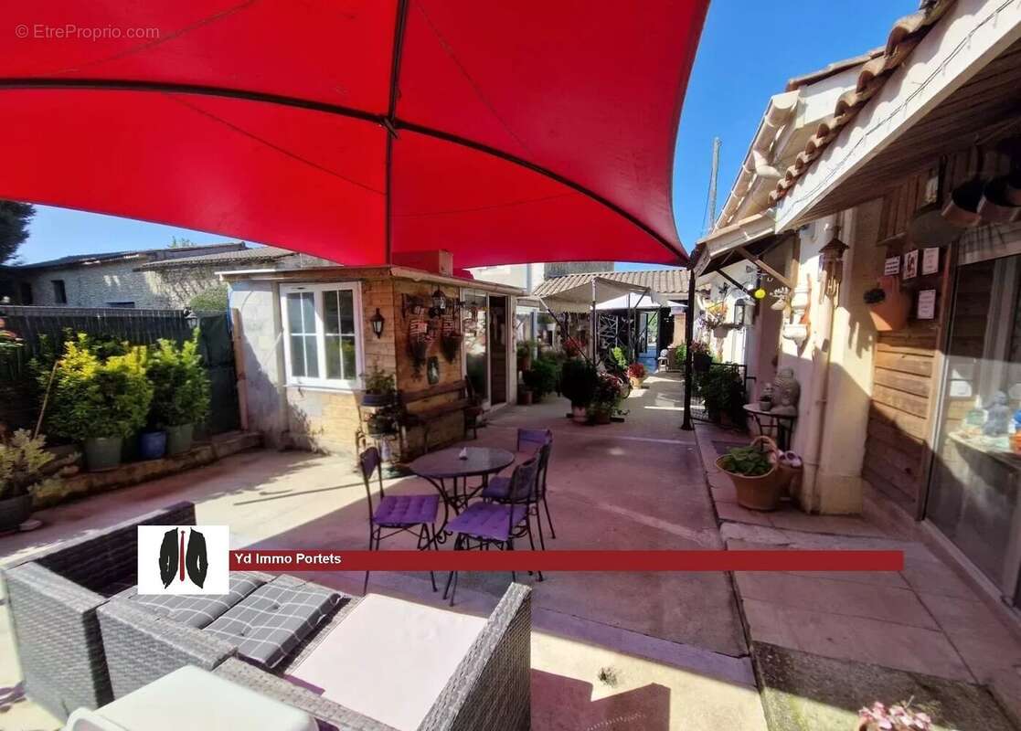 Maison à PORTETS