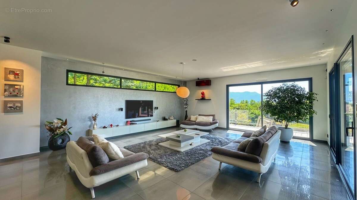 Maison à LA MURETTE