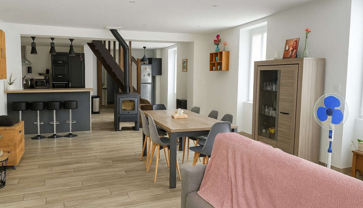 Maison à CHATENOY-LE-ROYAL