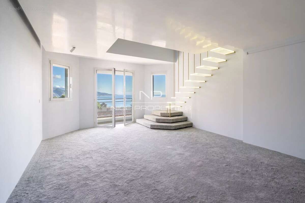 Maison à ROQUEBRUNE-CAP-MARTIN