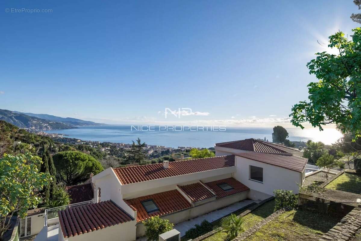 Maison à ROQUEBRUNE-CAP-MARTIN