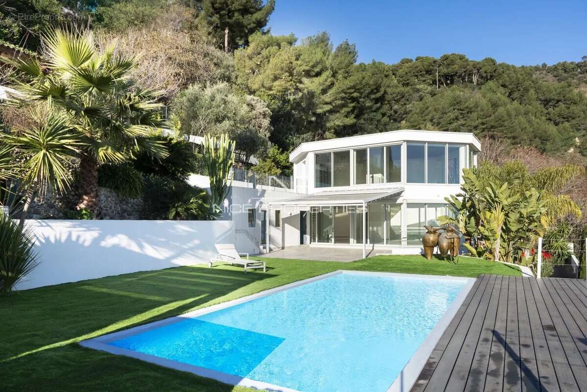 Maison à ROQUEBRUNE-CAP-MARTIN