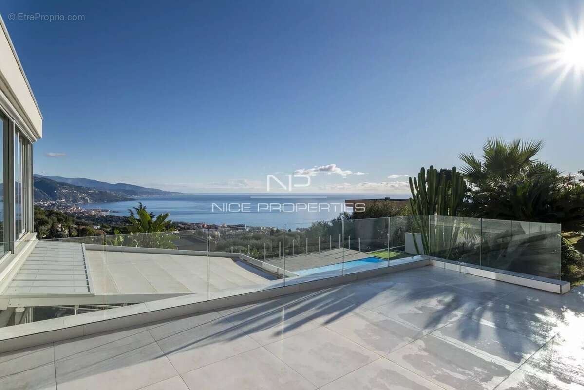 Maison à ROQUEBRUNE-CAP-MARTIN