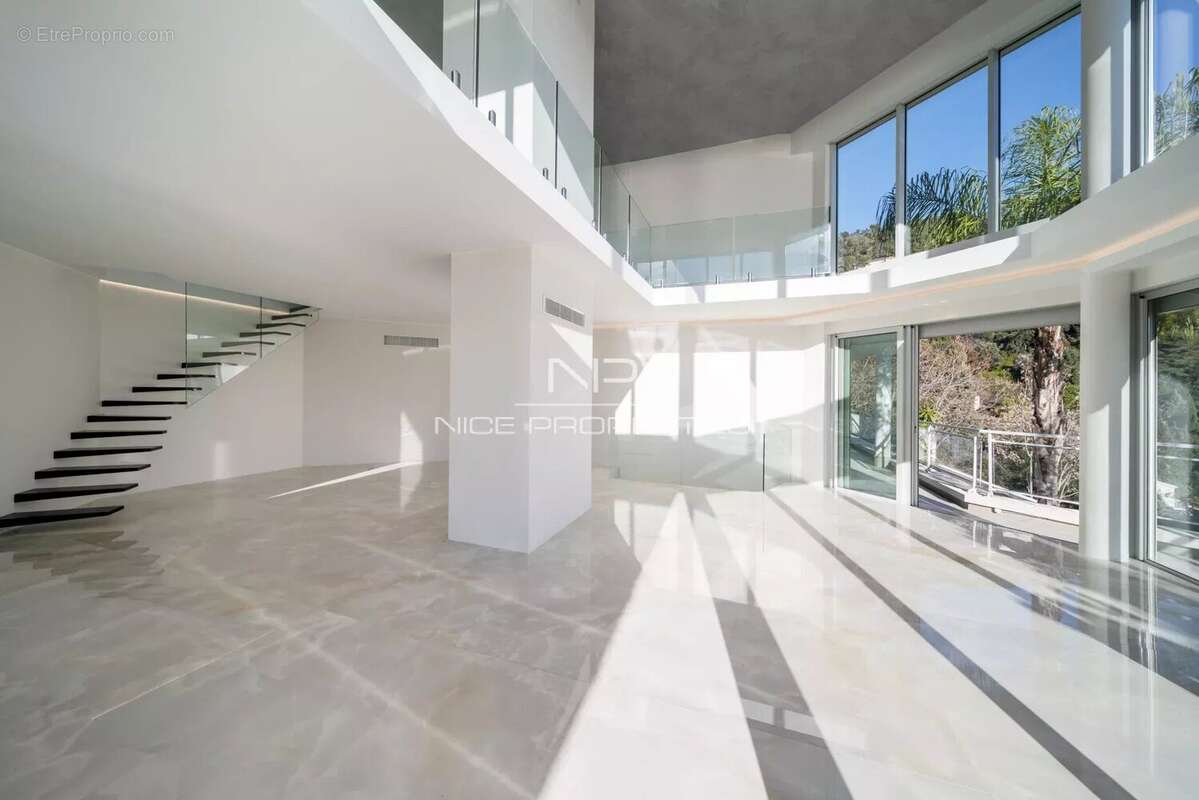 Maison à ROQUEBRUNE-CAP-MARTIN