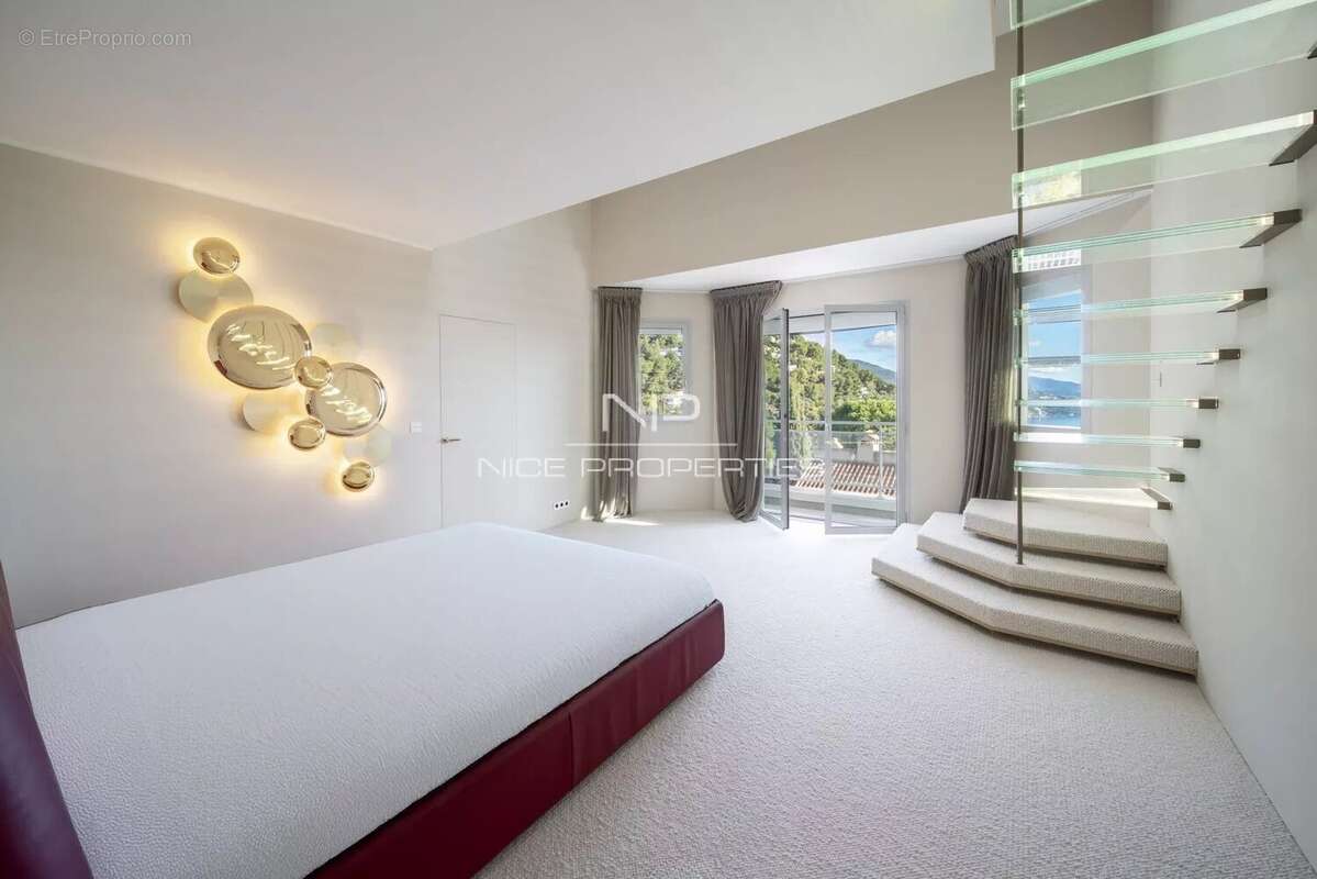 Maison à ROQUEBRUNE-CAP-MARTIN