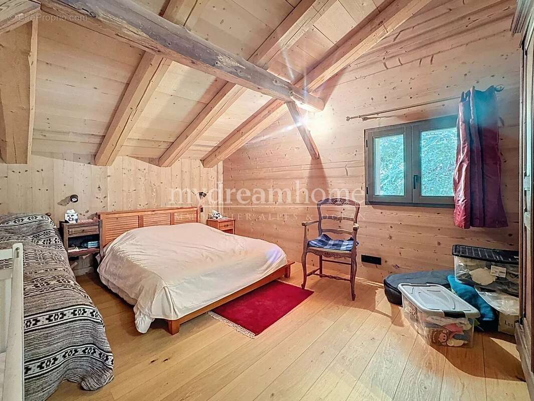 Maison à NOTRE-DAME-DE-BELLECOMBE