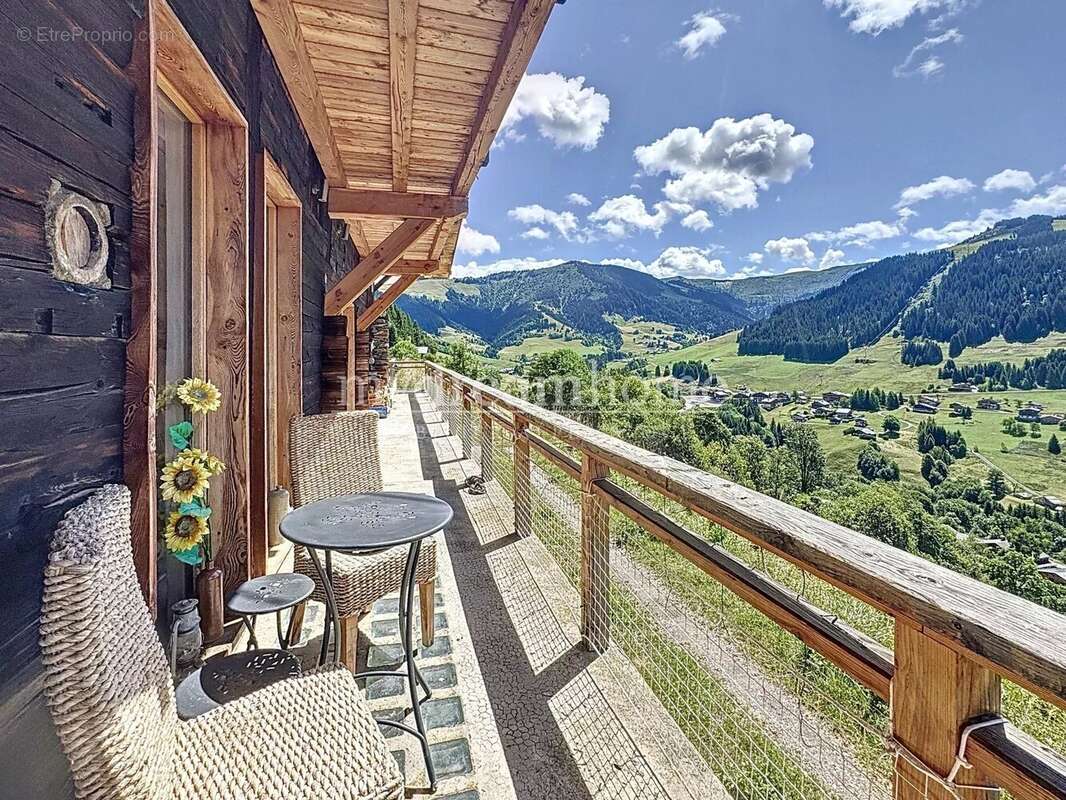 Maison à NOTRE-DAME-DE-BELLECOMBE