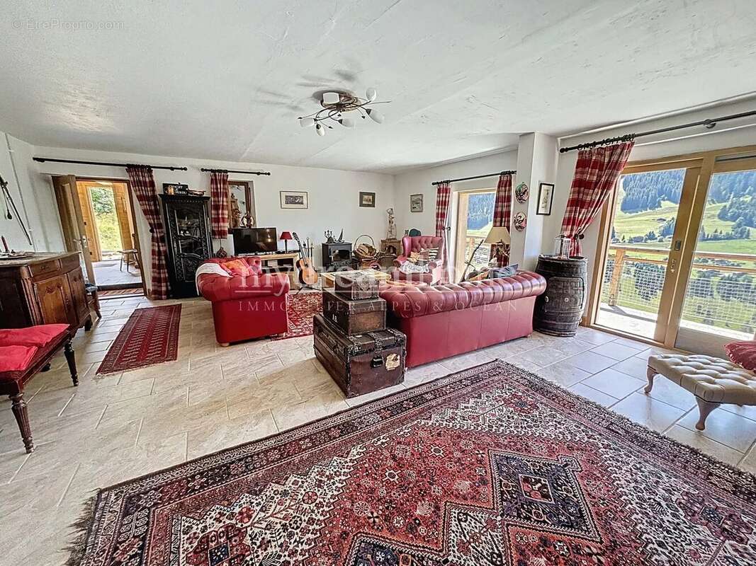 Maison à NOTRE-DAME-DE-BELLECOMBE