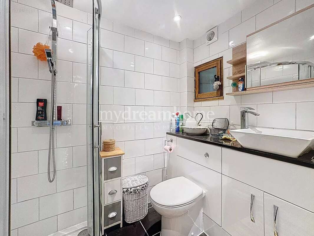 Maison à NOTRE-DAME-DE-BELLECOMBE